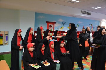 تقدیر از اجرای گروه سرود سرو توسط دبیرکل نهاد