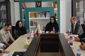 دیدار دبیرکل نهاد با خانواده محمودجواد محبت 