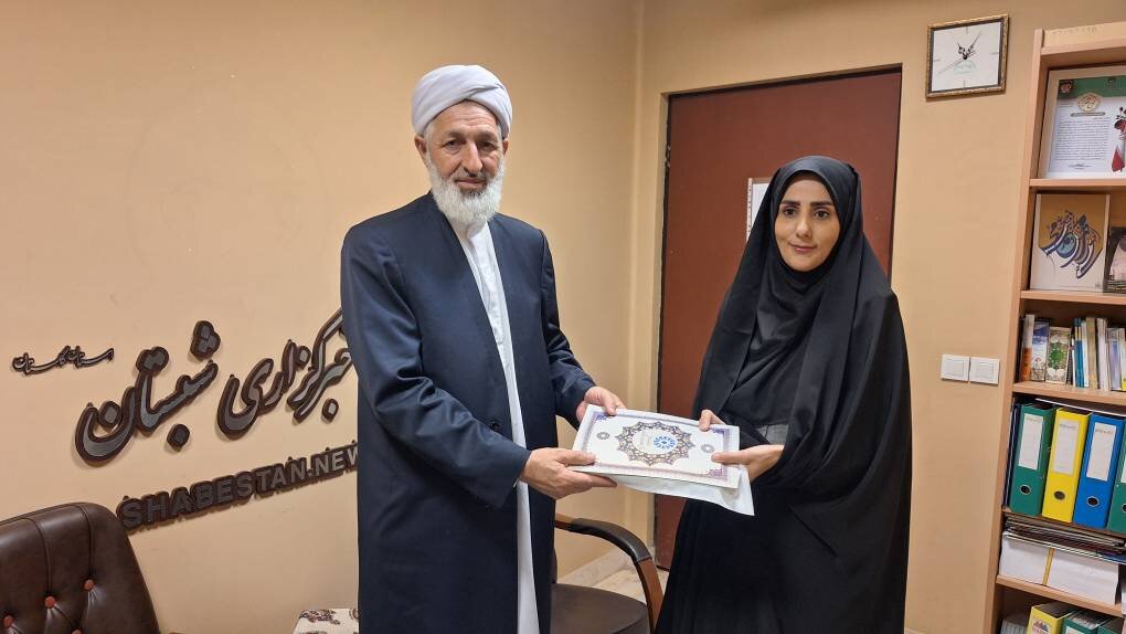 بازدید مدیرکل کتابخانه‌های عمومی گلستان از رسانه‌های استان و تجلیل از خبرنگاران