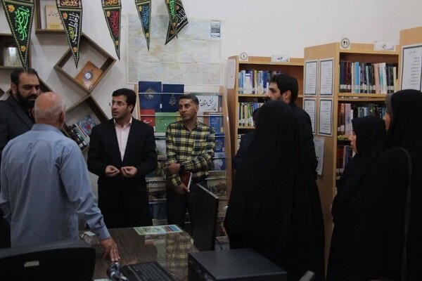 جمعی از مسئولین استان و شهرستان از کتابخانه‌های عمومی شهرستان برخوار بازدید کردند