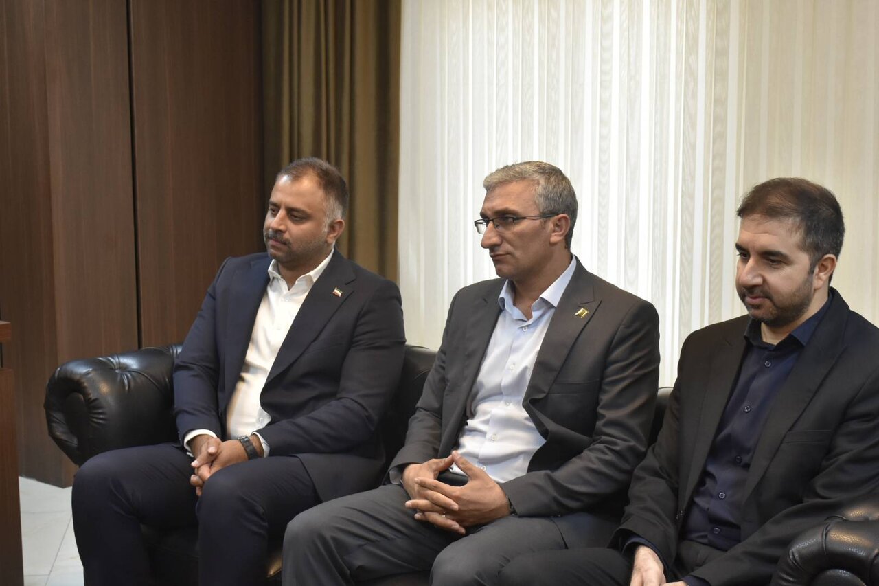 مدیرانکل کتابخانههای عمومی و امور عشایر آذربایجانشرقی دیدار و گفتوگو کردند