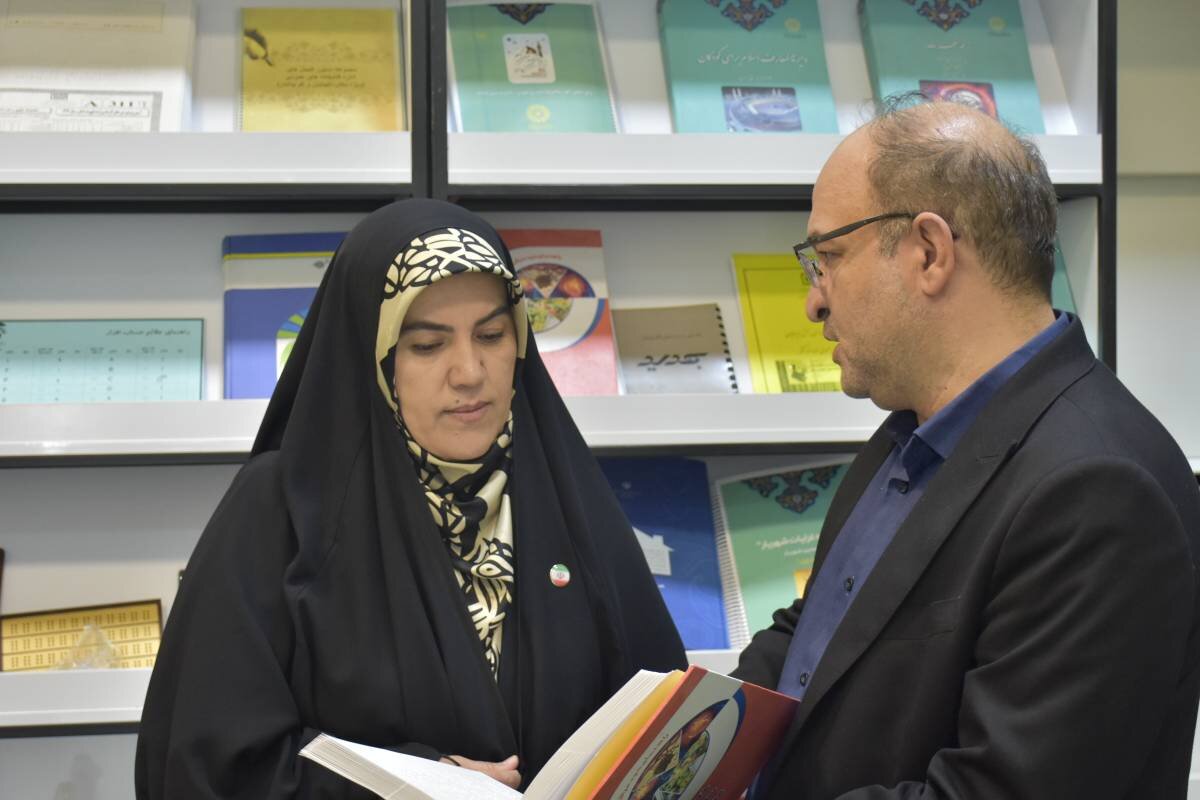 بازطراحی و نوسازی کتابخانهها سرمایهای ارزشمند برای توسعه فرهنگی است