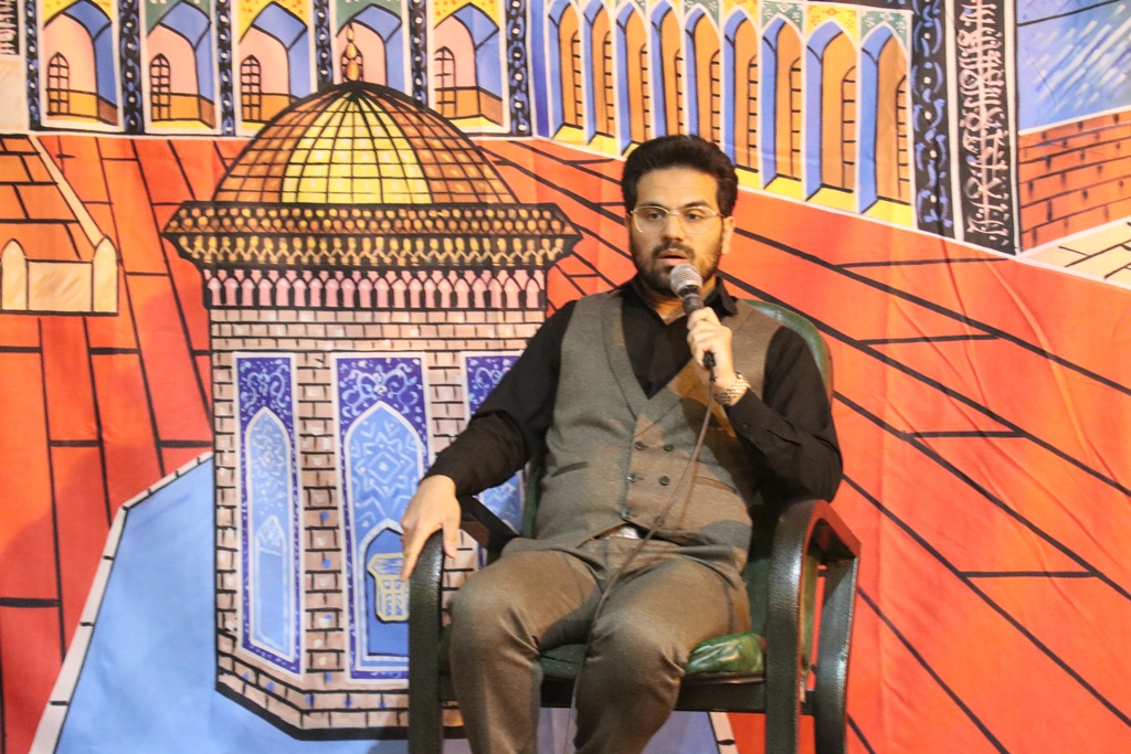 آیین شعرخوانی «بارگه غریب» به همت اداره کل کتابخانه های عمومی خراسان رضوی برگزار شد