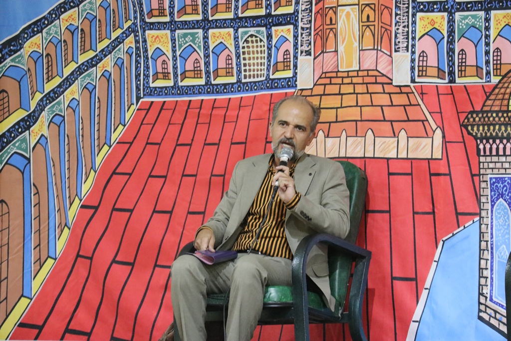 آیین شعرخوانی «بارگه غریب» به همت اداره کل کتابخانه های عمومی خراسان رضوی برگزار شد