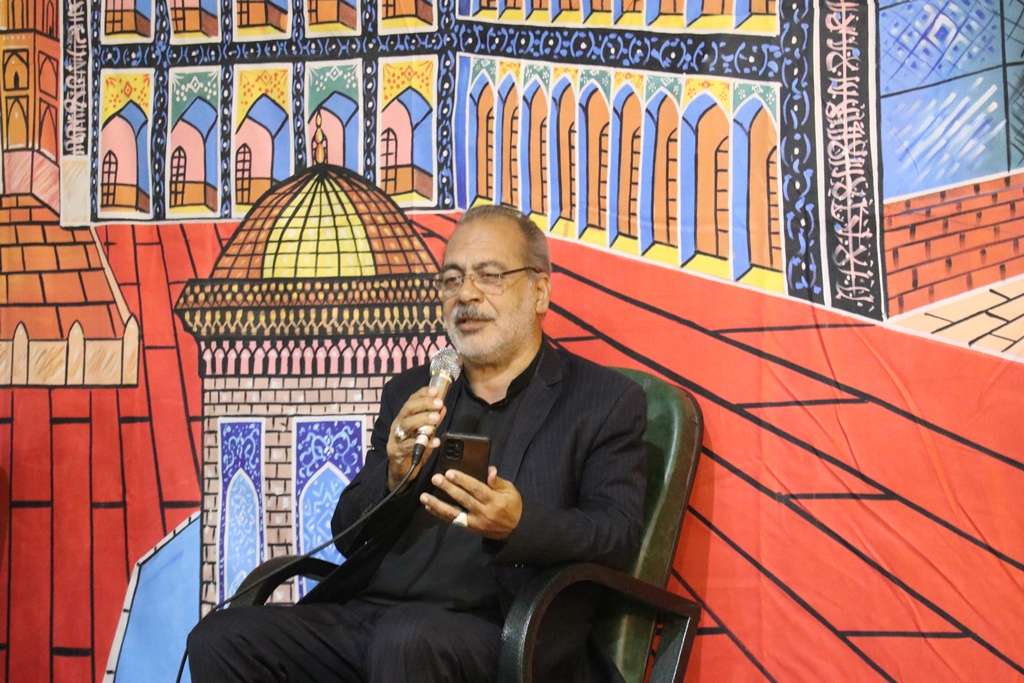 آیین شعرخوانی «بارگه غریب» به همت اداره کل کتابخانه های عمومی خراسان رضوی برگزار شد