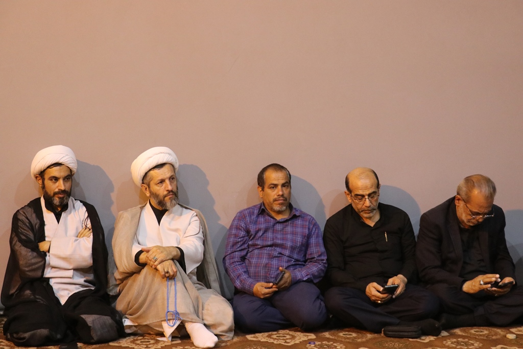 آیین شعرخوانی «بارگه غریب» به همت اداره کل کتابخانه های عمومی خراسان رضوی برگزار شد