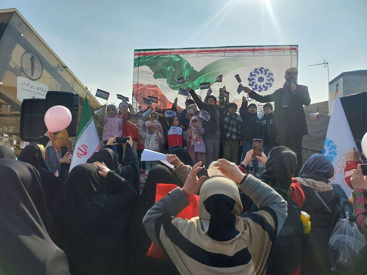 از افتتاح و بازگشایی ۵ باب کتابخانه تا برگزاری بیش از ۷ هزار برنامه متنوع کتاب محور با حضور نویسندگان مطرح  و افراد شاخص کشور