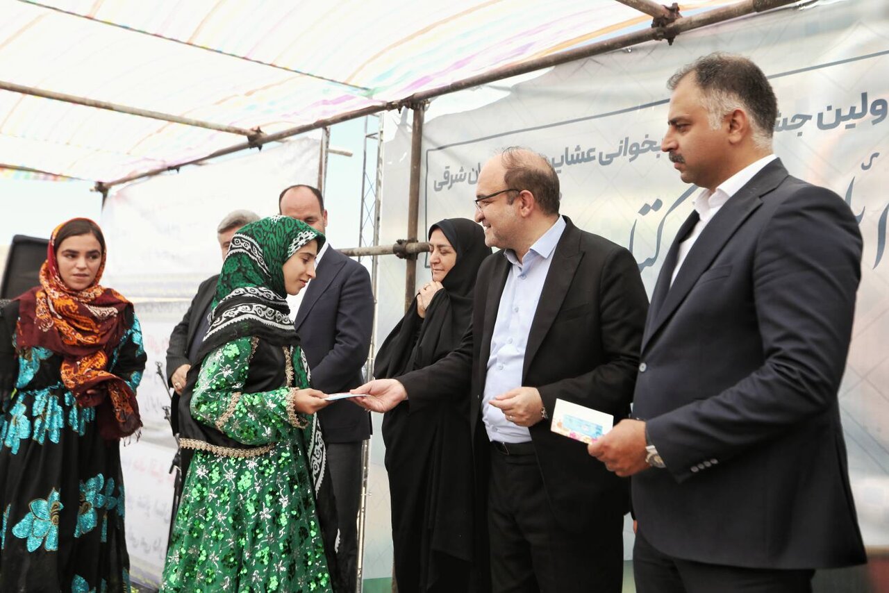 برگزیدگان اولین جشنواره کتابخوانی عشایر آذربایجان شرقی معرفی و تجلیل شدند