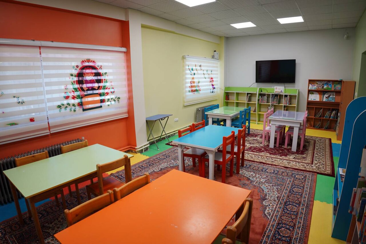 کتابخانه عمومی شهید داننده بستان آباد پس از بهسازی کلی بازگشایی شد