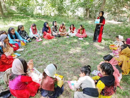 پویش «کتابخوان هوارنشین بیساران»، احیاگر سنت بومی کتابخوانی