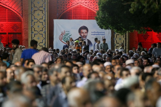 تقریظ حضرت آیتالله خامنهای بر کتاب «پاسیاد پسر خاک» رونمایی شد