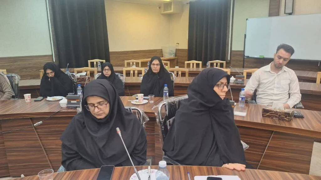 برگزاری شب شعر «ایثار، مقاومت و اقتدار» در عجبشیر