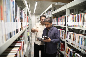 بازدید کتابداران برگزیده بوت کمپ  از کتابخانه مرکزی آستان قدس رضوی مشهد