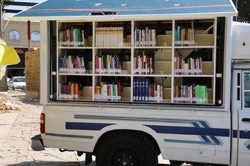 افتتاح سه کتابخانه سیار با حضور دبیرکل نهاد