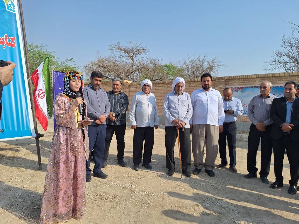 پروژه بنای جدید کتابخانه عمومی روستابی حاضرمیل شهرستان دهلران کلنگ‌زنی شد