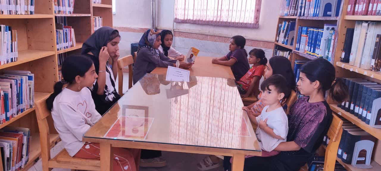 گرامیداشت هفته دولت در کتابخانه‌های عمومی استان مرکزی