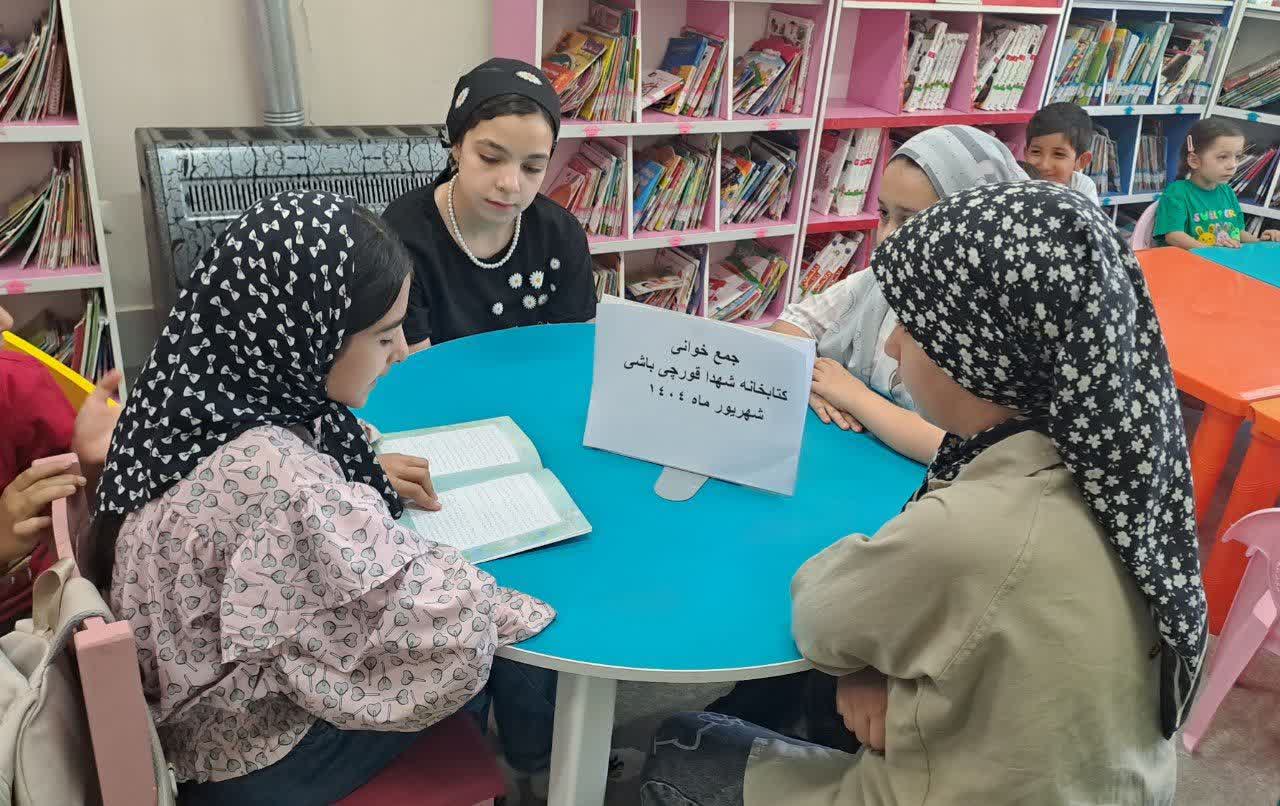 گرامیداشت هفته دولت در کتابخانه‌های عمومی استان مرکزی