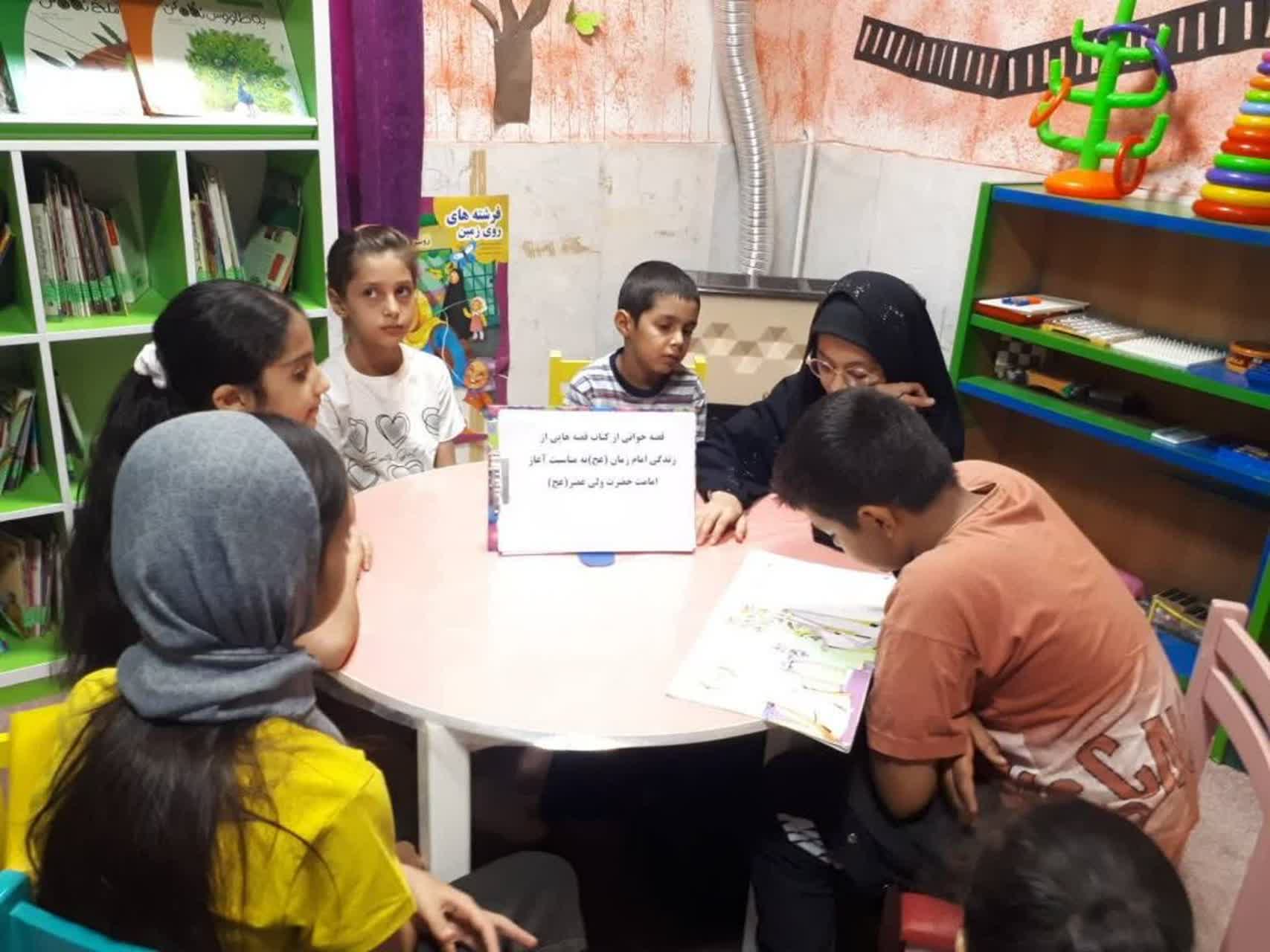 گرامیداشت هفته دولت در کتابخانههای عمومی استان مرکزی