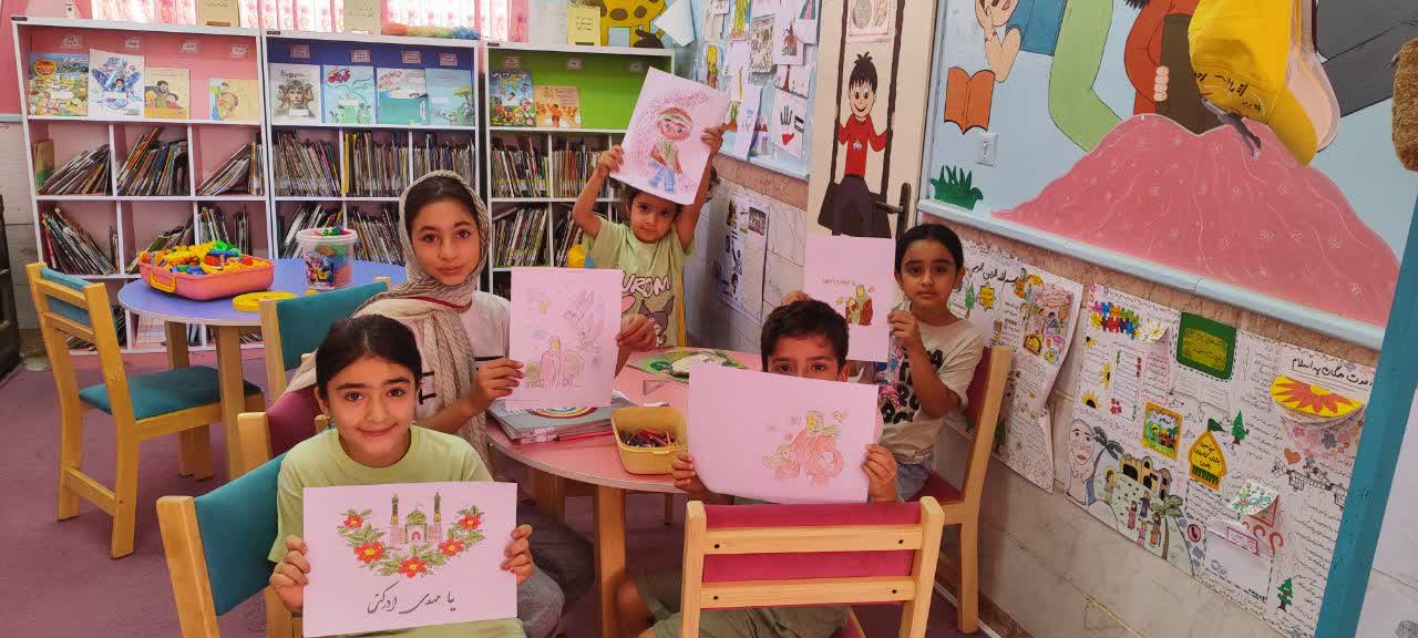 گرامیداشت هفته دولت در کتابخانههای عمومی استان مرکزی