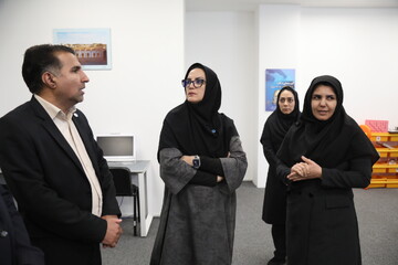 بازدید آزاده نظربلند دبیرکل نهاد از کتابخانه مرکزی امام خمینی (قدس سره) مشهد