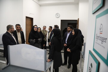 بازدید آزاده نظربلند دبیرکل نهاد از کتابخانه مرکزی امام خمینی (قدس سره) مشهد