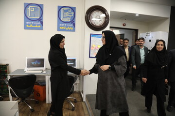 بازدید آزاده نظربلند دبیرکل نهاد از کتابخانه مرکزی امام خمینی (قدس سره) مشهد