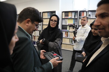 بازدید آزاده نظربلند دبیرکل نهاد از کتابخانه مرکزی امام خمینی (قدس سره) مشهد