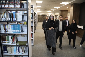 بازدید آزاده نظربلند دبیرکل نهاد از کتابخانه مرکزی امام خمینی (قدس سره) مشهد