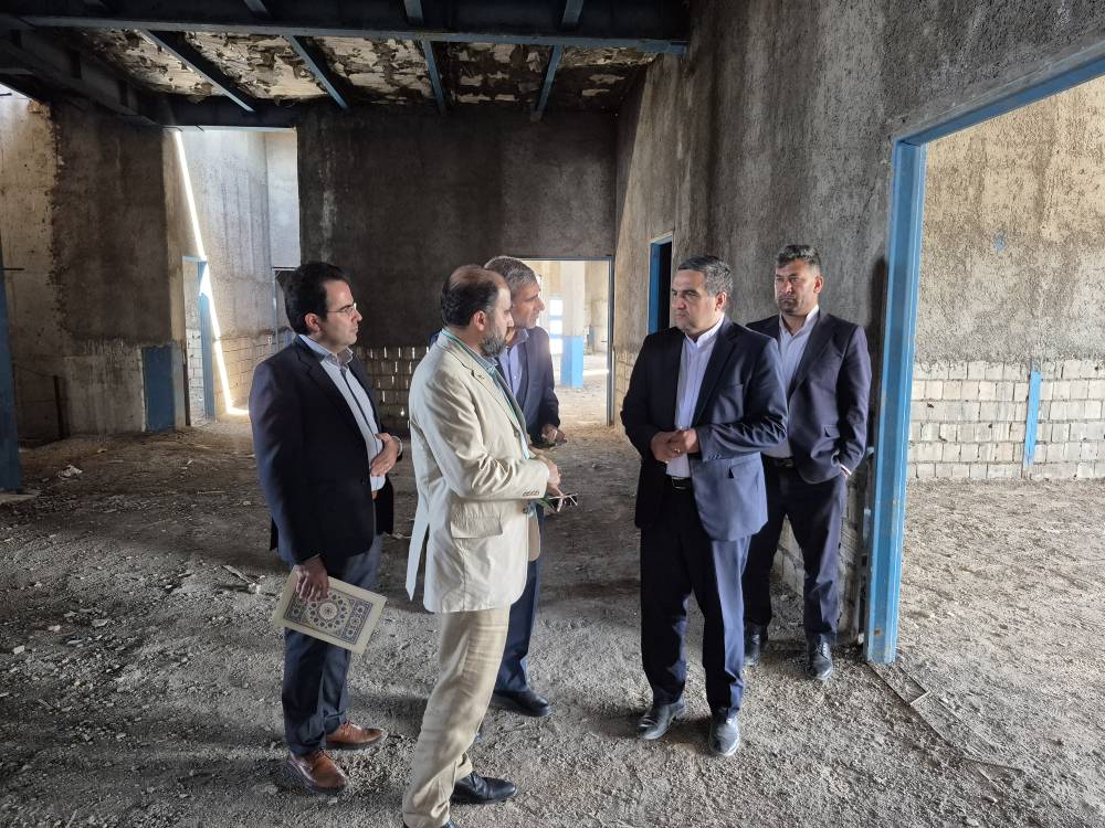 حمایت از توسعه کتابخانههای عمومی و تسریع در بهرهبرداری از کتابخانه مرکزی قائن، در اولویت قرار دارد