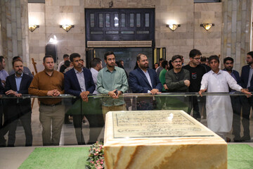 آیین «حماسه ای برای ایران» در آرامگاه فردوسی مشهد مقدس برگزار شد