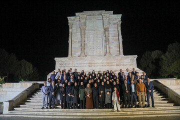 آیین «حماسه ای برای ایران» در آرامگاه فردوسی مشهد مقدس برگزار شد