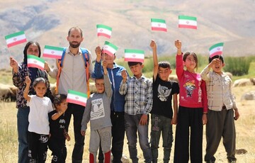 کتاب مهمان چادرهای کودکان عشایر سیلوانای ارومیه شد