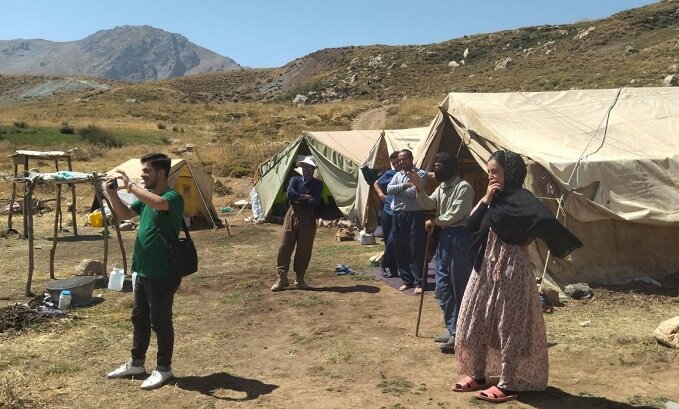 کتاب، مهمان چادرهای کودکان عشایر سیلوانای ارومیه شد