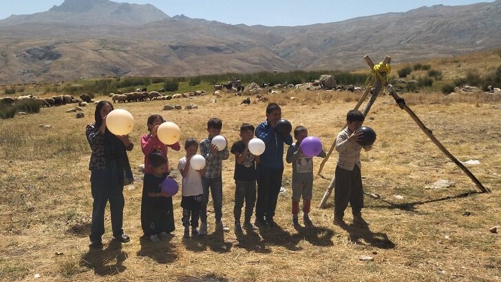 کتاب، مهمان چادرهای کودکان عشایر سیلوانای ارومیه شد