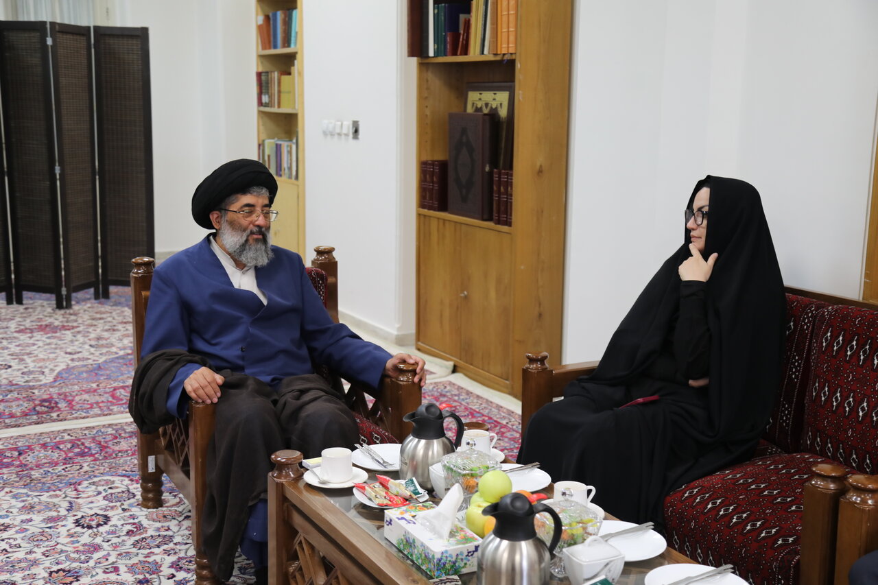 گسترش همکاری‌ها بین نهاد کتابخانه‌های عمومی و سازمان کتابخانه‌ها، موزه‌ها و مرکز اسناد آستان قدس