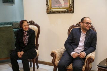 نخستین ملاقات از سلسله برنامه‌های فرهنگی «دیدار ماه»