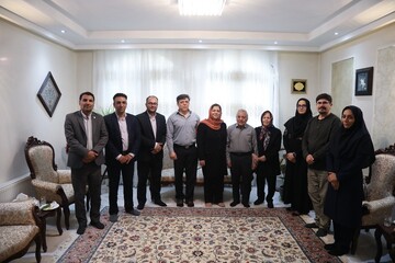 نخستین ملاقات از سلسله برنامه‌های فرهنگی «دیدار ماه»