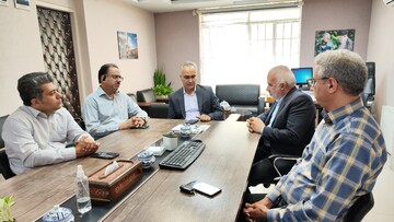 نشست با خیر میبد