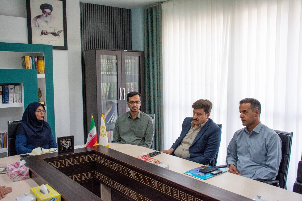 امضای تفاهمنامه همکاری بین امور عشایری و کتابخانههای عمومی کرمانشاه