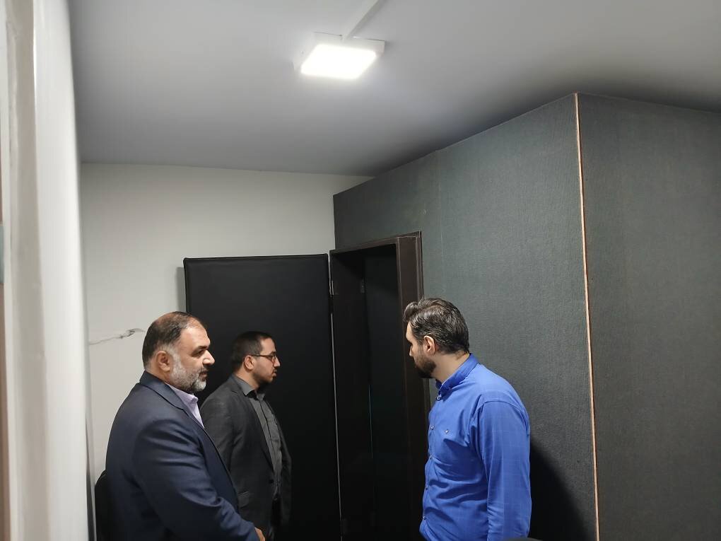 بازدید مدیرکل امور عمرانی نهاد کتابخانه‌های عمومی کشور از کتابخانه‌های استان البرز