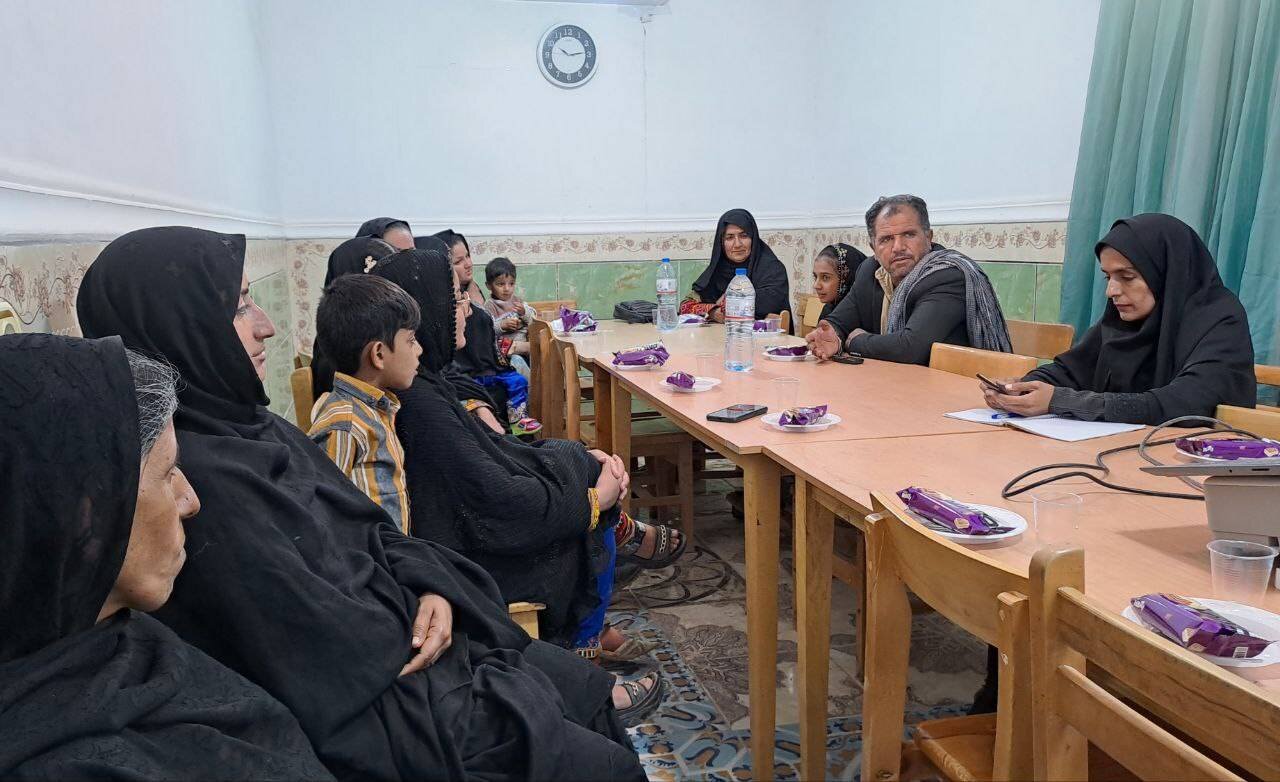 طرح «کتاب، امید و خانواده» در کتابخانه عمومی لبخند کتاب‌های زهکلوت برگزار شد