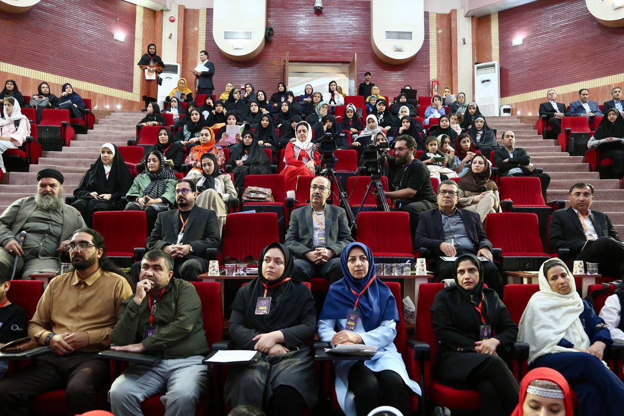 سیامک محبوب: قصه ایران به روایت ۹۰ میلیون قصهگو ادامه دارد