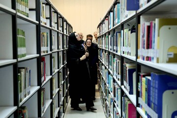 بازدید دبیرکل نهاد از کتابخانه عمومی شهید علی علمی شهرستان نقده