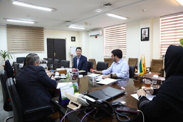 دیدار صمیمی آزاده نظربلند دبیرکل نهاد با کتابداران آذربایجان غربی