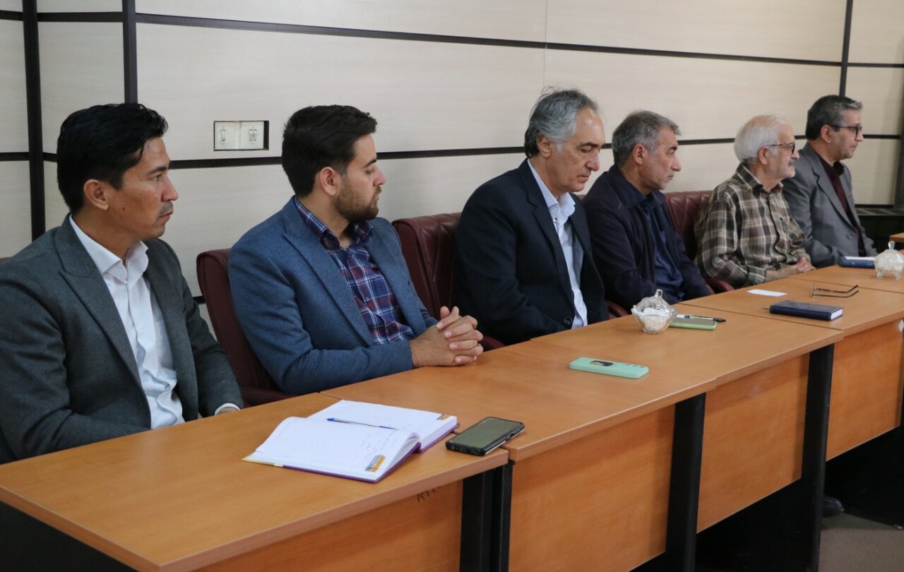 توسعه کتابخوانی از موضوعات کلیدی حوزه فرهنگی حصار گرمخان است