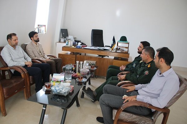 تشکیل کارگروه مشترک فرهنگی برای ارتقاء خدمات کتاب‌محورِ حوزه دفاع مقدس در چهارمحال و بختیاری