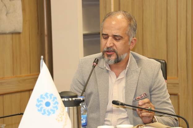 محفل شعرخوانی «قندپارسی» در مشهد برگزار شد