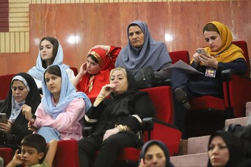 روز اول رقابت قصه‌گویان برتر کشوری در مرحله نهایی سومین دوسالانه قصه‌گویی نهال امید