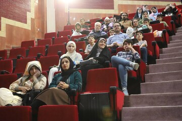 روز اول رقابت قصه‌گویان برتر کشوری در مرحله نهایی سومین دوسالانه قصه‌گویی نهال امید