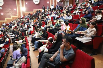 روز اول رقابت قصه‌گویان برتر کشوری در مرحله نهایی سومین دوسالانه قصه‌گویی نهال امید